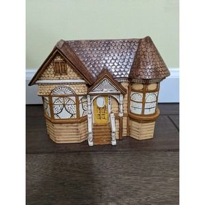 Vintage 1976 cottage village house vase hanging decor